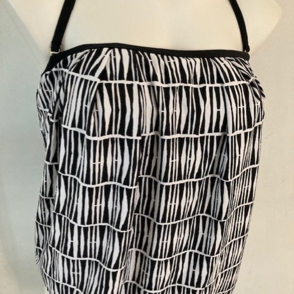 NWT ATHENA TANKINI TOP - Size 12 - Black/White